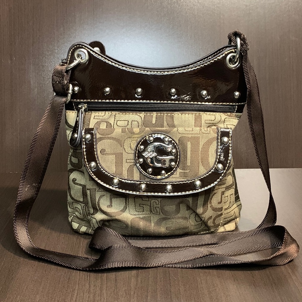 Crossbody bag